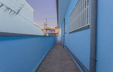 Imagem: O terreno possui 400m² de Área e está localizado em Vila