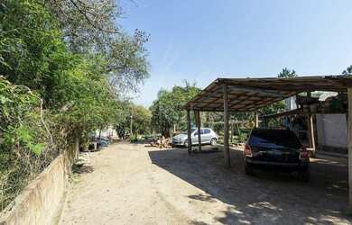 Imagem: O terreno possui 345m² de Área e está localizado em Chapéu