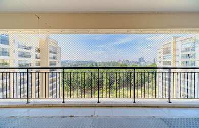 Imagem: O apartamento possui 4 Dormitórios, 4 Banheiros, 2 Vagas na