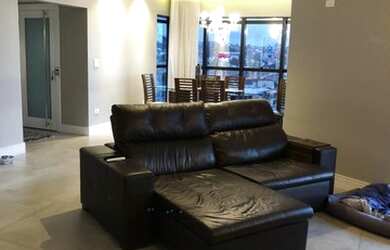 Imagem: O apartamento possui 3 Dormitórios, 3 Banheiros, 2 Vagas na