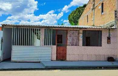 Imagem 1: NOVO ALEIXO - VENDO CASA. Imóvel novo, 3 Vagas na garageme4 Dormitórios