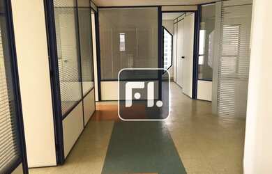 Imagem 5: Conjunto, 240 m² - venda por R$ 1.960.000,01 ou aluguel por R$ 9.800,01/mês...