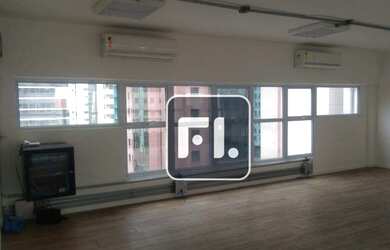 Imagem: O depósito possui 2 Vagas na garagem e 150m² de Área e está