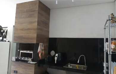 Imagem 2: Casa. Churrasqueira, 200m² de Área, 2 Vagas na garageme3 Dormitórios