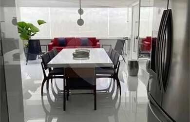 Imagem: O apartamento possui 3 Dormitórios, 4 Banheiros, 4 Vagas na