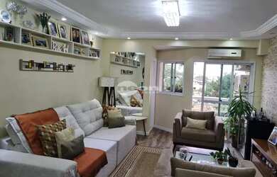 Imagem: O apartamento possui 3 Dormitórios, 2 Banheiros, 3 Vagas na