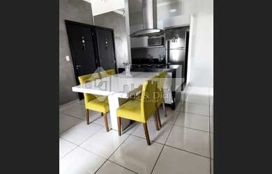 Imagem: O apartamento possui 2 Dormitórios, 1 Banheiro, 2 Vagas na