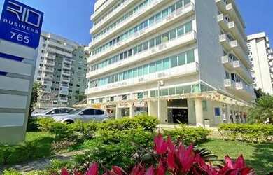 Imagem: O depósito possui 1 Vaga na garagem, 34m² de Área e está