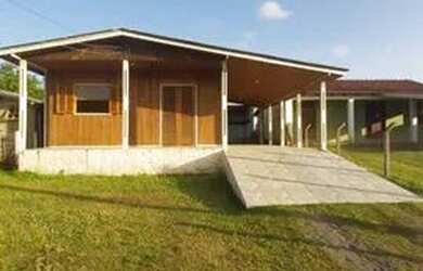 Imagem: A casa em condomínio possui 1 Dormitório, 1 Banheiro e 300m²