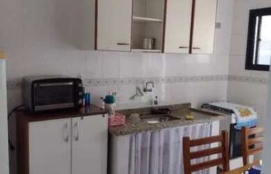 Imagem: O apartamento possui 1 Dormitório, 1 Banheiro, 1 Vaga na garagem