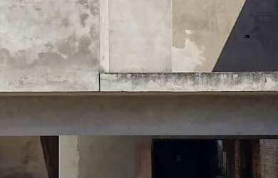 Imagem: A casa possui 2 Dormitórios, 1 Banheiro, 2 Vagas na garagem