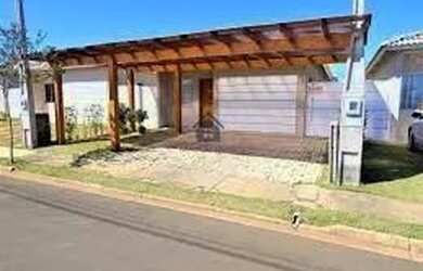 Imagem: A casa em condomínio à venda possui 2 Dormitórios, 2 Banheiros