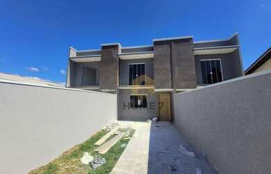 Imagem: A casa possui 3 Dormitórios, 2 Banheiros, 2 Vagas na garagem