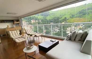 Imagem: O apartamento possui 4 Dormitórios, 5 Banheiros, 4 Vagas na