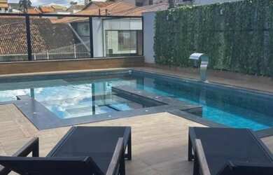 Imagem: O apartamento possui 2 Dormitórios, 2 Banheiros, 1 Vaga na