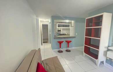 Imagem: O apartamento possui 1 Dormitório, 1 Banheiro, 1 Vaga na garagem