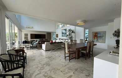 Imagem 5: Luxo, Conforto e Exclusividade: Residência de 6 Suítes com Piscina no Condomínio Horizonta