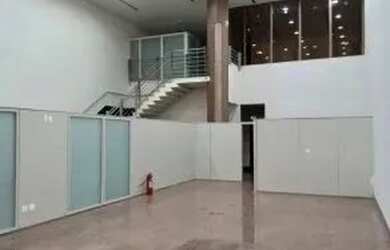 Imagem: O depósito possui 950m² de Área e está localizado em Savassi