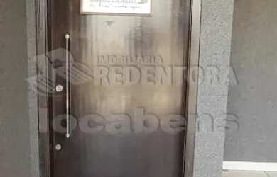 Imagem: A casa em condomínio possui 3 Dormitórios, 2 Banheiros, 4