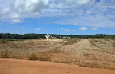 Imagem: O terreno possui 1.160m² de Área e está localizado em Porto