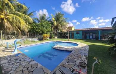 Imagem 4: F01 - Imperdível! Casa com Piscina, Jardim e 4 Quartos em Terreno de 1.000 m²