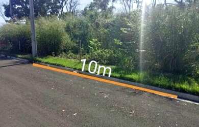 Imagem: O terreno possui 200m² de Área e está localizado em Porto