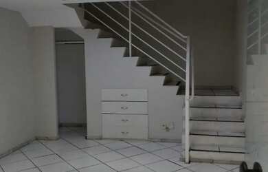 Imagem: O depósito possui 54m² de Área e está localizado em Centro