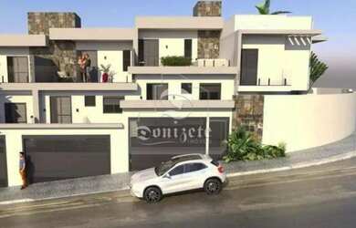 Imagem: A casa possui 3 Dormitórios, 2 Banheiros, 2 Vagas na garagem