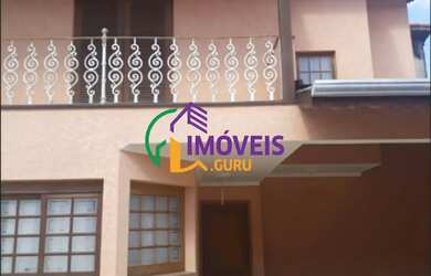 Imagem: A casa possui 5 Dormitórios, 5 Banheiros, 5 Vagas na garagem