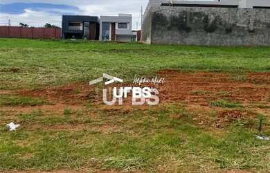 Imagem: O terreno possui 250m² de Área e está localizado em Vila