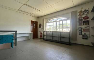 Imagem: O depósito possui 160m² de Área e está localizado em Valparaiso