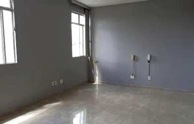 Imagem: O depósito possui 30m² de Área e está localizado em Centro