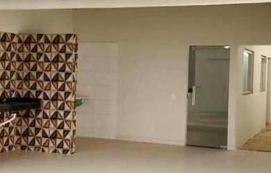 Imagem: A casa possui 2 Dormitórios, 1 Banheiro, 100m² de Área e