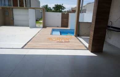 Imagem: A casa em condomínio possui 3 Dormitórios, 3 Banheiros, 3