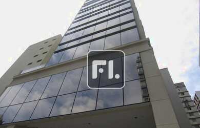 Imagem: O depósito possui 3 Vagas na garagem e 200m² de Área e está