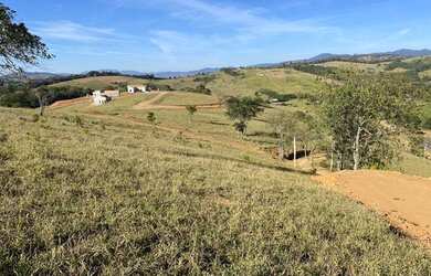 Imagem 1: Lote/Terreno para venda com 600 metros quadrados em Vila Santista - Atibaia...