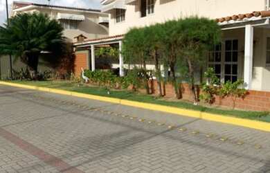 Imagem 13: Luxuosa casa no condomínio Porto Bahamas. Venha mergulhar ao ar livre...