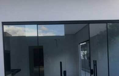 Imagem: A casa em condomínio possui 3 Dormitórios, 4 Banheiros, 2