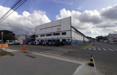 Imagem 2: Galpão/Depósito/Armazém para aluguel e venda possui 2450 metros quadrados