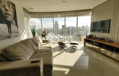 Imagem: O apartamento possui 3 Dormitórios, 4 Banheiros, 3 Vagas na