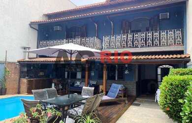 Imagem: A casa em condomínio possui 3 Dormitórios, 3 Banheiros, 3