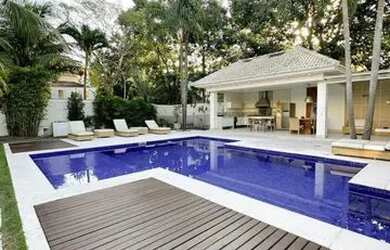 Imagem: A casa em condomínio possui 5 Dormitórios, 5 Banheiros, 4