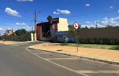 Imagem: O terreno possui 900m² de Área e está localizado em Setor