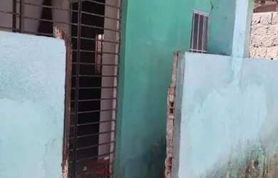 Imagem: A casa possui 2 Dormitórios, 1 Banheiro e está localizado