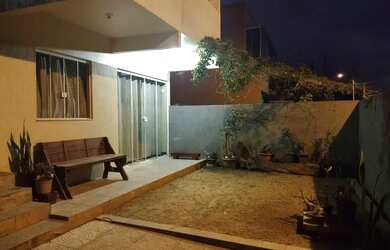 Imagem: A casa possui 1 Dormitório, 1 Banheiro, 30m² de Área e está