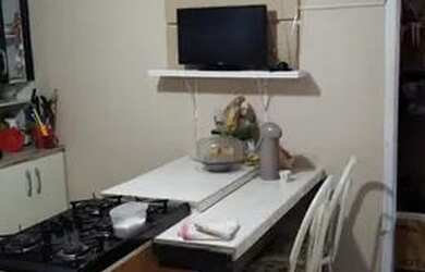 Imagem 2: Casa fundos. Varanda, Área de serviço, 2 Vagas na garageme2 Dormitórios