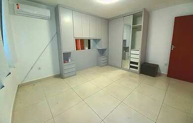 Imagem: A casa possui 2 Dormitórios, 3 Banheiros, 1 Vaga na garagem