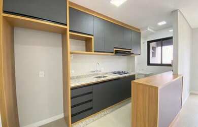 Imagem: O apartamento possui 2 Dormitórios, 2 Banheiros, 1 Vaga na