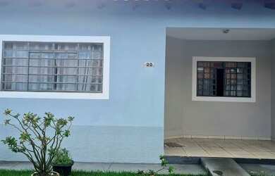 Imagem: A casa em condomínio possui 3 Dormitórios, 2 Banheiros, 2