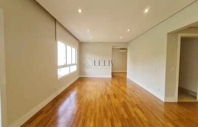 Imagem: O apartamento possui 3 Dormitórios, 5 Banheiros, 3 Vagas na